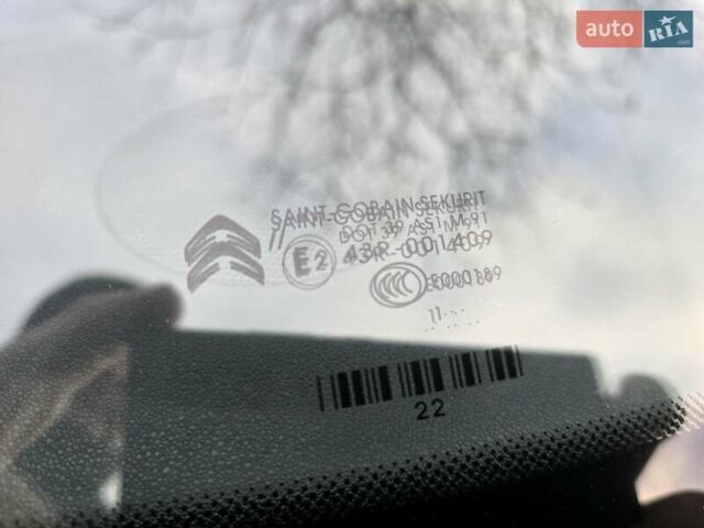 Красный Ситроен С4, объемом двигателя 1.56 л и пробегом 90 тыс. км за 8600 $, фото 74 на Automoto.ua