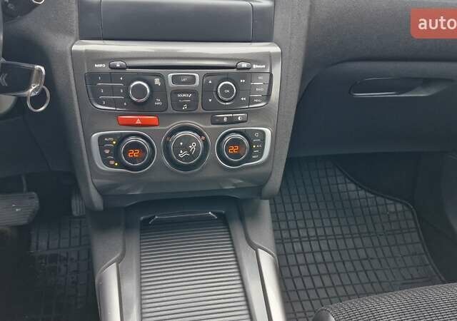 Красный Ситроен С4, объемом двигателя 1.6 л и пробегом 141 тыс. км за 8500 $, фото 15 на Automoto.ua