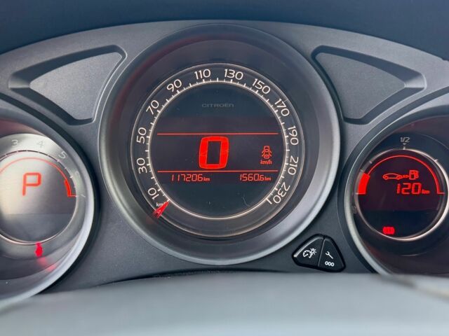 Красный Ситроен С4, объемом двигателя 1.6 л и пробегом 117 тыс. км за 6700 $, фото 18 на Automoto.ua