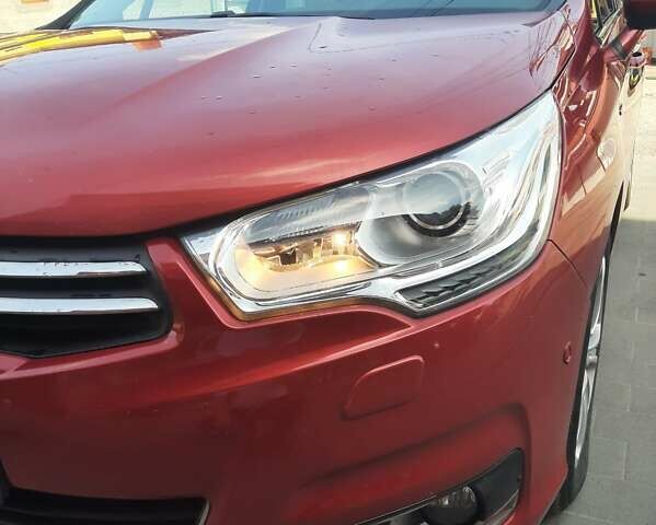 Красный Ситроен С4, объемом двигателя 1.6 л и пробегом 200 тыс. км за 8500 $, фото 9 на Automoto.ua