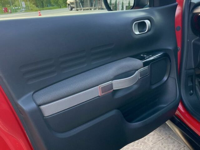 Червоний Сітроен С4, об'ємом двигуна 1.2 л та пробігом 200 тис. км за 9200 $, фото 4 на Automoto.ua