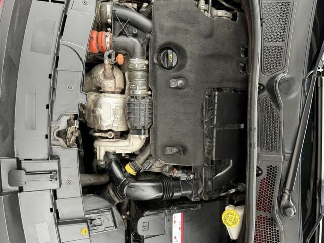 Червоний Сітроен С4, об'ємом двигуна 1.6 л та пробігом 70 тис. км за 13600 $, фото 15 на Automoto.ua