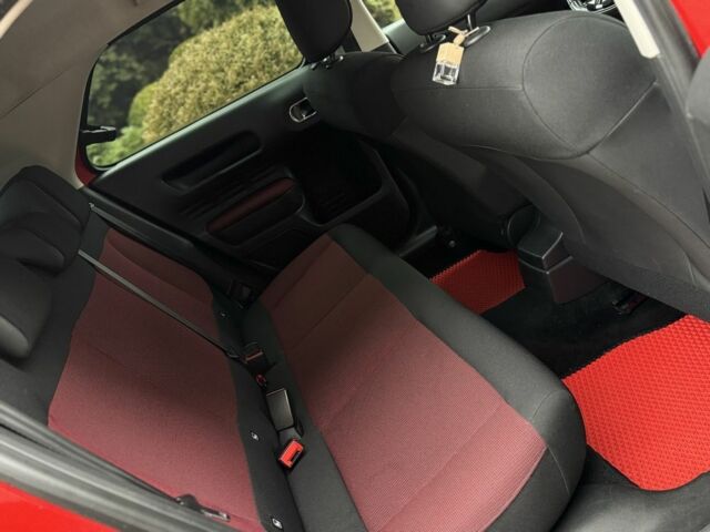 Червоний Сітроен С4, об'ємом двигуна 1.2 л та пробігом 170 тис. км за 8550 $, фото 19 на Automoto.ua