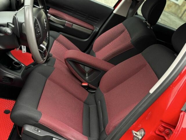 Червоний Сітроен С4, об'ємом двигуна 1.2 л та пробігом 170 тис. км за 8550 $, фото 15 на Automoto.ua