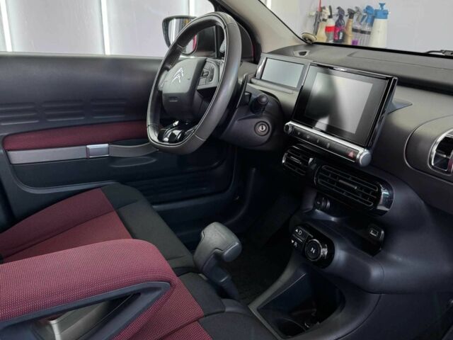 Червоний Сітроен С4, об'ємом двигуна 1.2 л та пробігом 147 тис. км за 9300 $, фото 7 на Automoto.ua