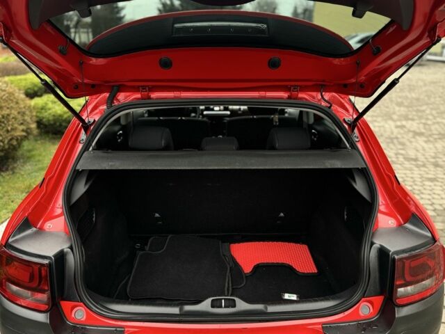 Червоний Сітроен С4, об'ємом двигуна 1.2 л та пробігом 170 тис. км за 8550 $, фото 21 на Automoto.ua