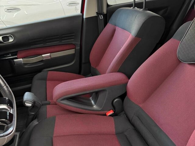 Червоний Сітроен С4, об'ємом двигуна 1.2 л та пробігом 147 тис. км за 9300 $, фото 9 на Automoto.ua