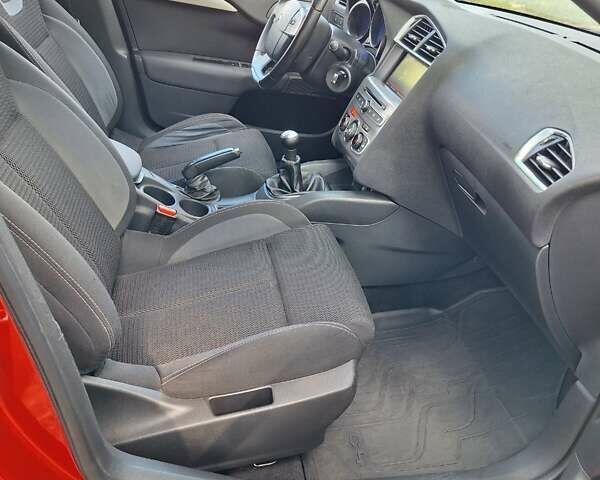 Красный Ситроен С4, объемом двигателя 1.6 л и пробегом 216 тыс. км за 10750 $, фото 38 на Automoto.ua