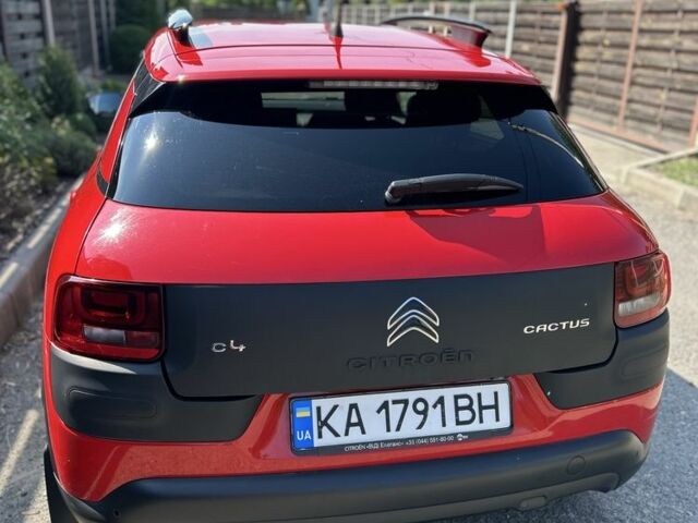 Красный Ситроен С4, объемом двигателя 1.6 л и пробегом 142 тыс. км за 12500 $, фото 2 на Automoto.ua