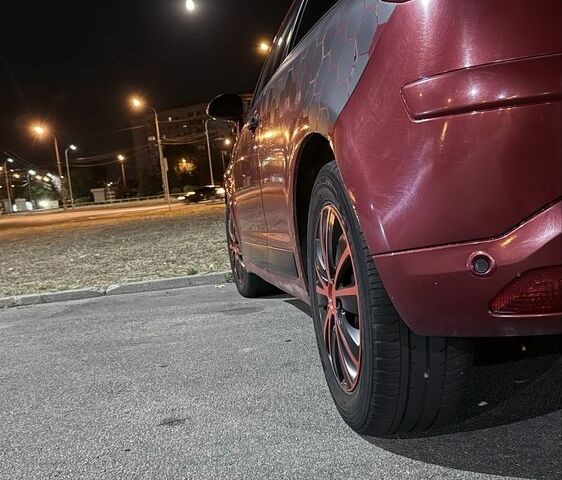 Красный Ситроен С4, объемом двигателя 1.6 л и пробегом 250 тыс. км за 3300 $, фото 11 на Automoto.ua