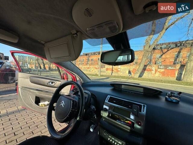 Красный Ситроен С4, объемом двигателя 2 л и пробегом 211 тыс. км за 4999 $, фото 49 на Automoto.ua