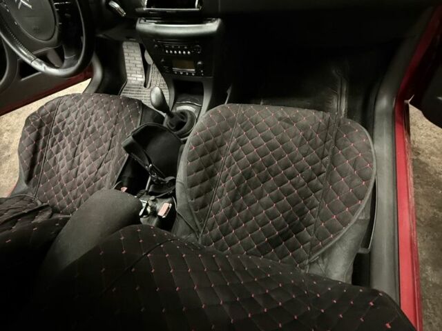 Красный Ситроен С4, объемом двигателя 1.6 л и пробегом 250 тыс. км за 3300 $, фото 10 на Automoto.ua