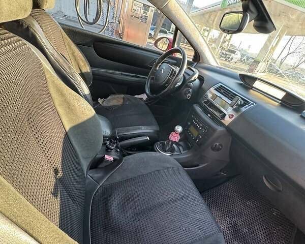Красный Ситроен С4, объемом двигателя 2 л и пробегом 211 тыс. км за 4999 $, фото 30 на Automoto.ua