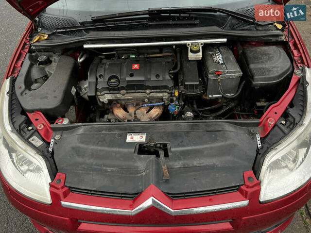 Червоний Сітроен С4, об'ємом двигуна 1.62 л та пробігом 306 тис. км за 4000 $, фото 13 на Automoto.ua