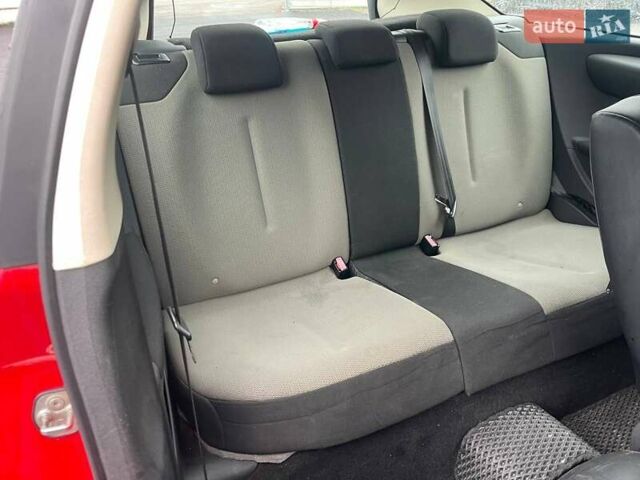 Красный Ситроен С4, объемом двигателя 1.59 л и пробегом 222 тыс. км за 5490 $, фото 10 на Automoto.ua