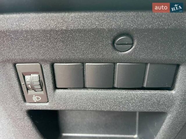 Красный Ситроен С4, объемом двигателя 1.59 л и пробегом 222 тыс. км за 5490 $, фото 16 на Automoto.ua