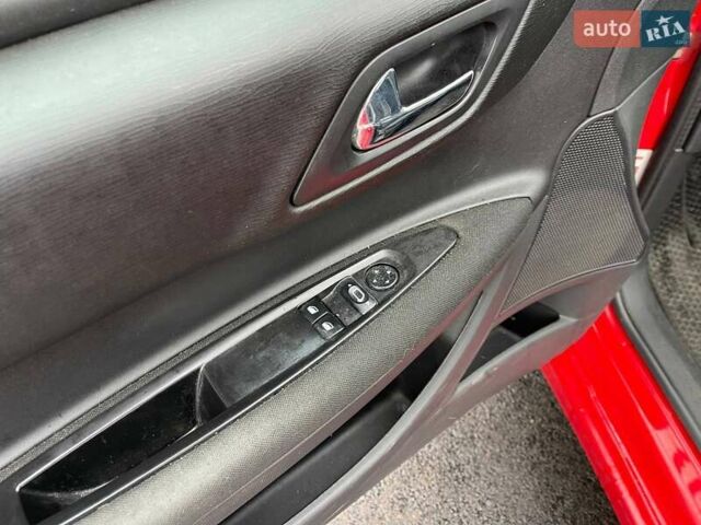 Красный Ситроен С4, объемом двигателя 1.59 л и пробегом 222 тыс. км за 5490 $, фото 15 на Automoto.ua