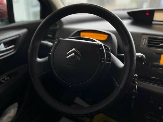 Червоний Сітроен С4, об'ємом двигуна 1.6 л та пробігом 190 тис. км за 3650 $, фото 10 на Automoto.ua