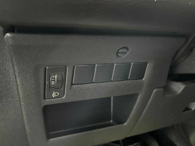 Червоний Сітроен С4, об'ємом двигуна 1.6 л та пробігом 190 тис. км за 3650 $, фото 12 на Automoto.ua