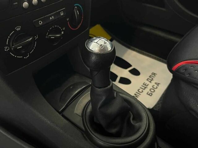 Червоний Сітроен С4, об'ємом двигуна 1.6 л та пробігом 190 тис. км за 3650 $, фото 17 на Automoto.ua