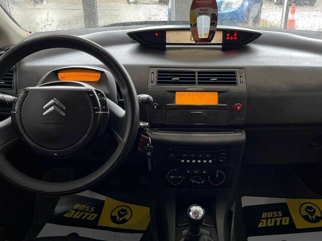 Червоний Сітроен С4, об'ємом двигуна 1.6 л та пробігом 190 тис. км за 3650 $, фото 9 на Automoto.ua