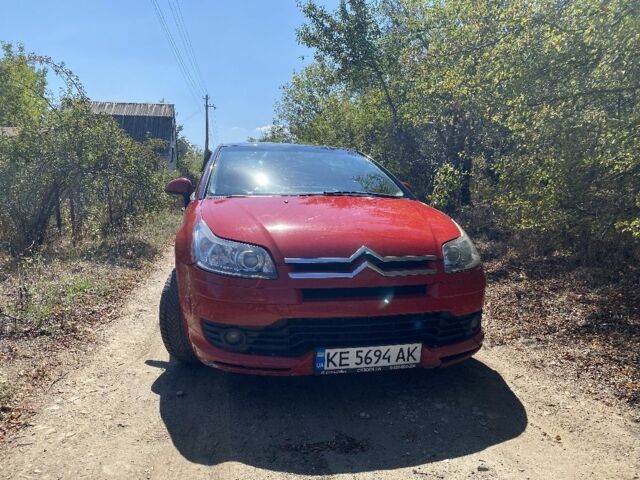 Красный Ситроен С4, объемом двигателя 1.6 л и пробегом 280 тыс. км за 3400 $, фото 3 на Automoto.ua