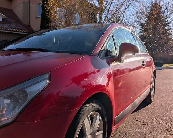Красный Ситроен С4, объемом двигателя 1.59 л и пробегом 270 тыс. км за 5200 $, фото 2 на Automoto.ua