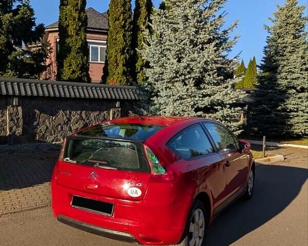 Красный Ситроен С4, объемом двигателя 1.59 л и пробегом 270 тыс. км за 5200 $, фото 3 на Automoto.ua