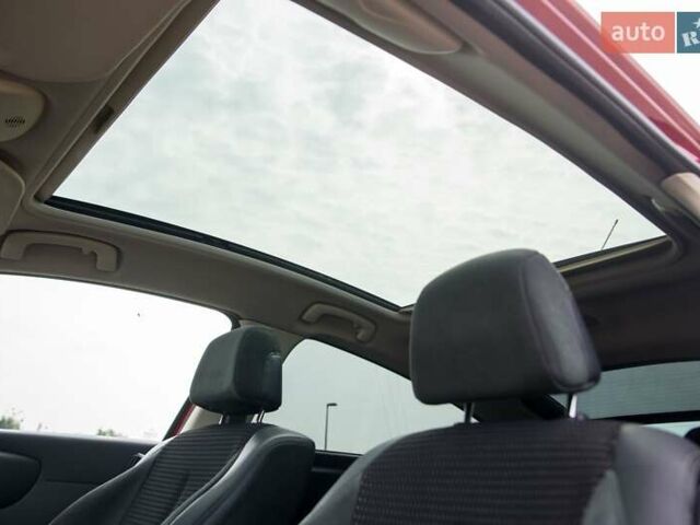 Красный Ситроен С4, объемом двигателя 1.56 л и пробегом 410 тыс. км за 6200 $, фото 12 на Automoto.ua