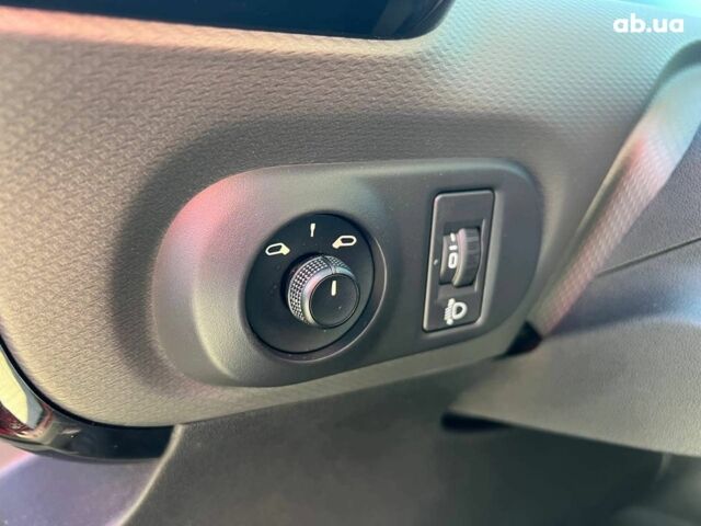 Червоний Сітроен С4, об'ємом двигуна 1.2 л та пробігом 102 тис. км за 9990 $, фото 20 на Automoto.ua