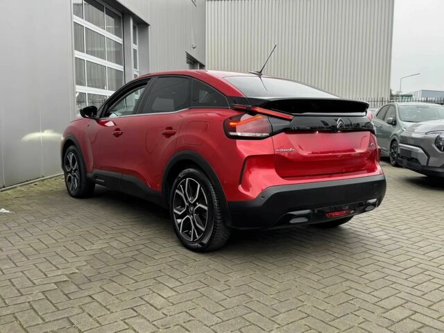 Красный Ситроен С4, объемом двигателя 0 л и пробегом 22 тыс. км за 11500 $, фото 5 на Automoto.ua