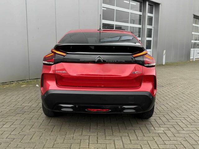 Красный Ситроен С4, объемом двигателя 0 л и пробегом 22 тыс. км за 11500 $, фото 4 на Automoto.ua