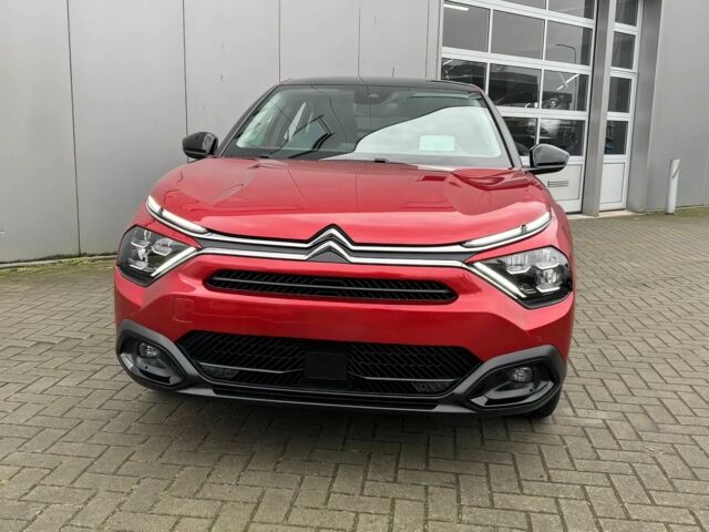 Красный Ситроен С4, объемом двигателя 0 л и пробегом 22 тыс. км за 11500 $, фото 1 на Automoto.ua