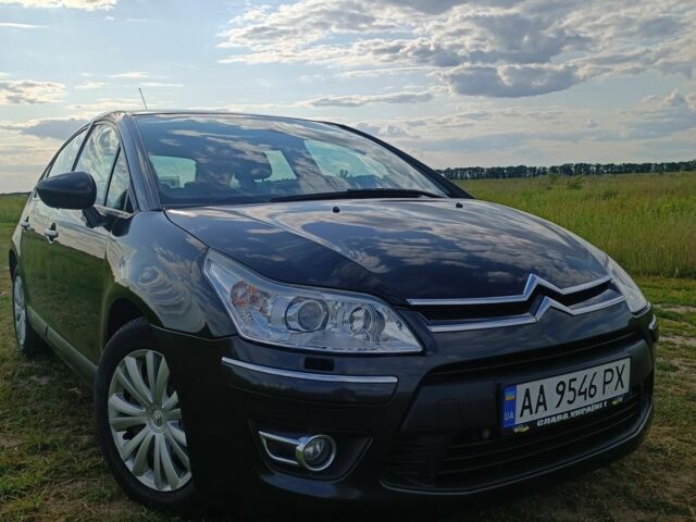 Сітроен С4, об'ємом двигуна 2 л та пробігом 256 тис. км за 5300 $, фото 1 на Automoto.ua
