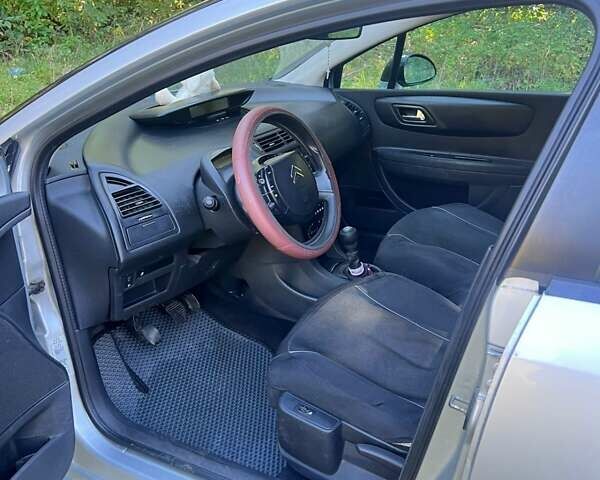 Ситроен С4, объемом двигателя 1.6 л и пробегом 267 тыс. км за 3000 $, фото 11 на Automoto.ua