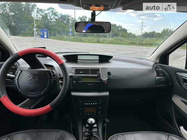 Ситроен С4, объемом двигателя 1.6 л и пробегом 193 тыс. км за 4400 $, фото 7 на Automoto.ua
