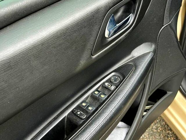 Ситроен С4, объемом двигателя 1.6 л и пробегом 239 тыс. км за 4400 $, фото 11 на Automoto.ua