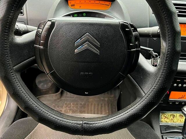 Ситроен С4, объемом двигателя 1.6 л и пробегом 239 тыс. км за 4400 $, фото 12 на Automoto.ua