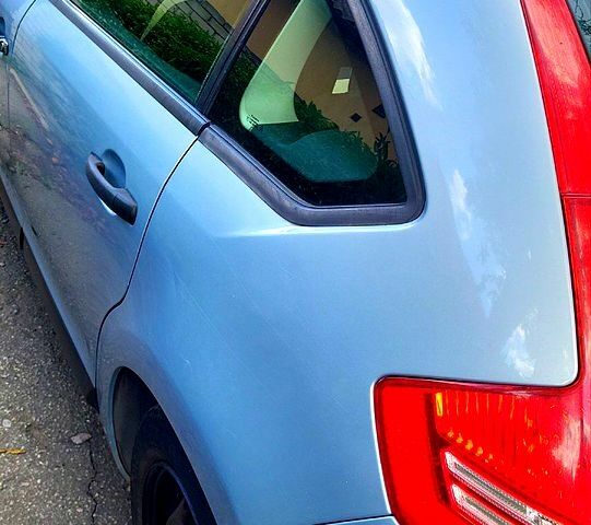 Ситроен С4, объемом двигателя 1.6 л и пробегом 195 тыс. км за 3500 $, фото 4 на Automoto.ua