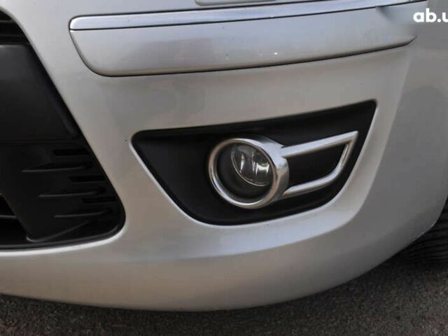 Ситроен С4, объемом двигателя 1.6 л и пробегом 212 тыс. км за 6500 $, фото 8 на Automoto.ua