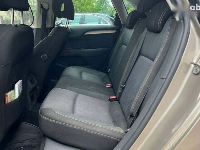 Ситроен С4, объемом двигателя 1.6 л и пробегом 202 тыс. км за 7700 $, фото 17 на Automoto.ua