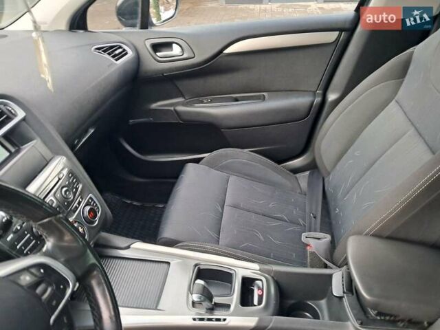 Ситроен С4, объемом двигателя 1.56 л и пробегом 182 тыс. км за 8999 $, фото 8 на Automoto.ua