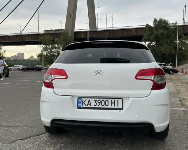 Ситроен С4, объемом двигателя 1.59 л и пробегом 287 тыс. км за 5200 $, фото 4 на Automoto.ua