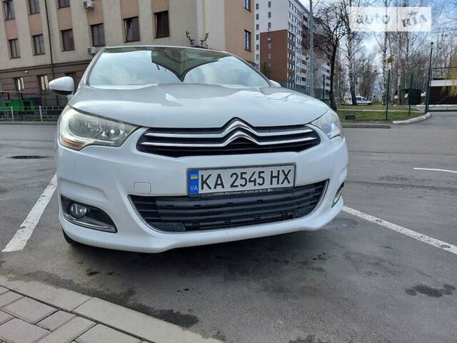 Сітроен С4, об'ємом двигуна 1.6 л та пробігом 148 тис. км за 8300 $, фото 5 на Automoto.ua