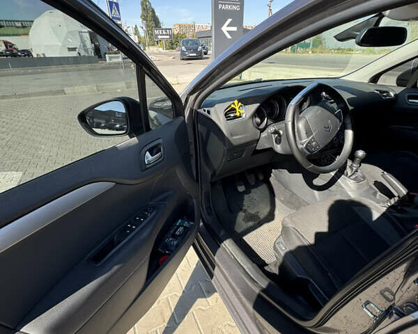 Ситроен С4, объемом двигателя 1.6 л и пробегом 160 тыс. км за 8600 $, фото 14 на Automoto.ua