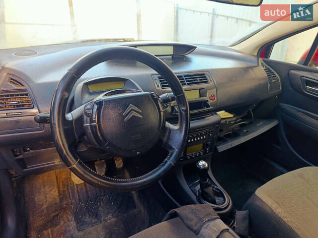 Ситроен С4, объемом двигателя 1.6 л и пробегом 250 тыс. км за 2200 $, фото 3 на Automoto.ua