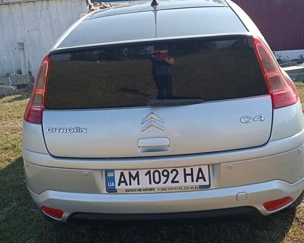 Ситроен С4, объемом двигателя 1.59 л и пробегом 220 тыс. км за 4000 $, фото 4 на Automoto.ua