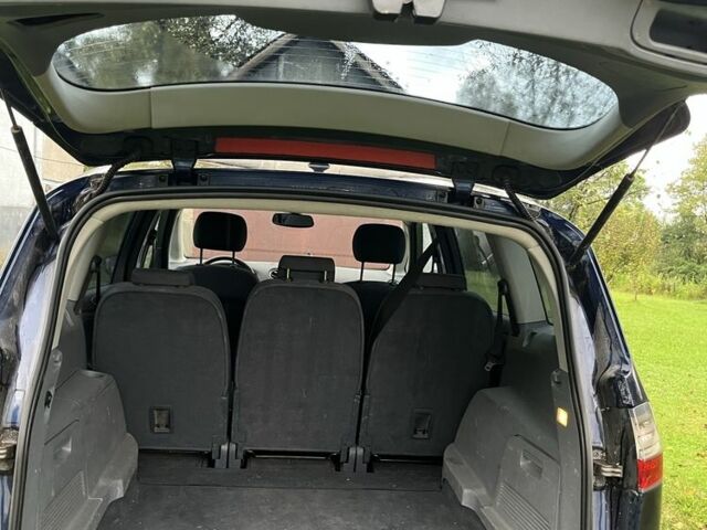 Ситроен С4, объемом двигателя 1.6 л и пробегом 328 тыс. км за 1506 $, фото 3 на Automoto.ua