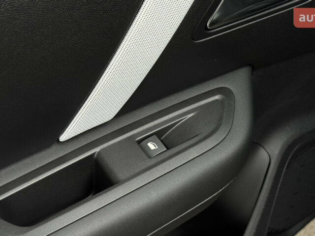 Сітроен С4, об'ємом двигуна 1.2 л та пробігом 0 тис. км за 26864 $, фото 36 на Automoto.ua