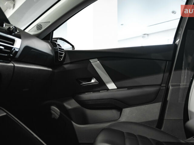 Сітроен С4, об'ємом двигуна 1.2 л та пробігом 0 тис. км за 26359 $, фото 13 на Automoto.ua